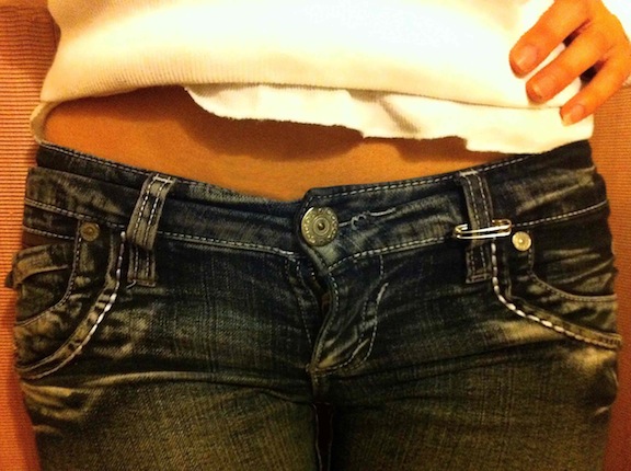 Jeans with safety pinsPprM